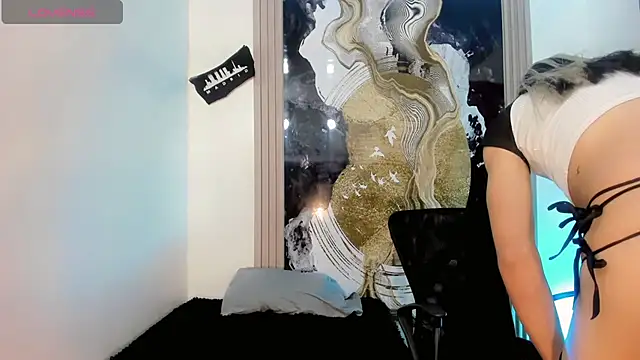 Snapshot of Tiffany_Velanyer__ chatting on July 17, 2026, 3:35 am Tiffany Velanyer online show from July 17, 2026, 3:35 am