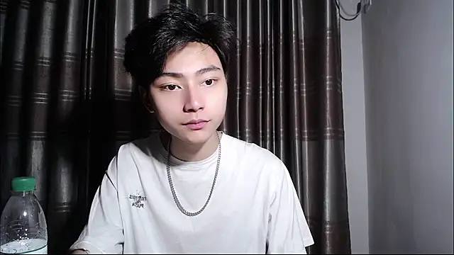 XX-XIUXIU online show from June 10, 2026, 8:19 pm