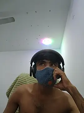 Snapshot of mavin_ chatting on April 20, 2026, 10:44 pm mavin online show from April 20, 2026, 10:44 pm