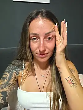 NicoleKaiser online show from May 31, 2026, 6:09 pm