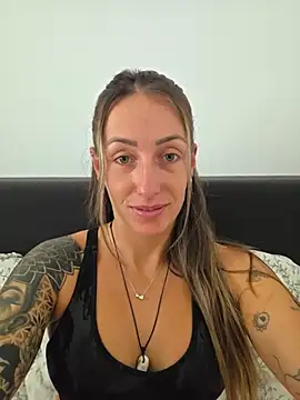 Snapshot of NicoleKaiser chatting on July 14, 2026, 8:19 am NicoleKaiser online show from July 14, 2026, 8:19 am