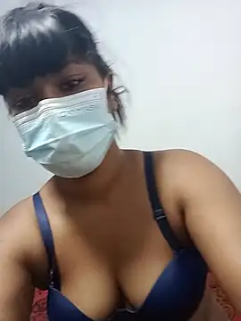 honeyi babe online show from June 13, 2026, 6:28 pm