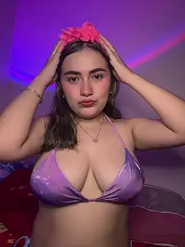 Mia seduccion online show from April 12, 2026, 1:21 am