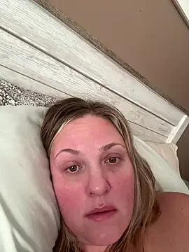 1SexyQueen online show from June 23, 2026, 12:14 pm
