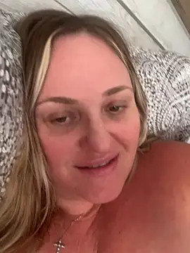 1SexyQueen online show from June 30, 2026, 3:02 pm