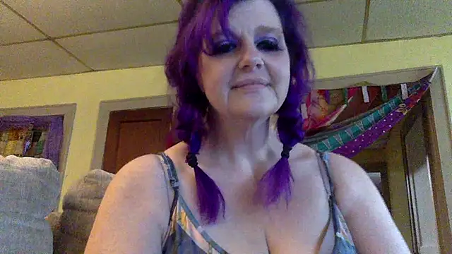 Snapshot of PiSeas chatting on July 10, 2026, 5:37 pm PiSeas online show from July 10, 2026, 5:37 pm