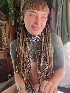 HornyHippy1 online show from May 27, 2026, 10:34 am