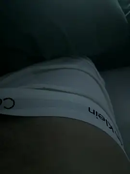zoladj online show from April 30, 2026, 10:14 pm
