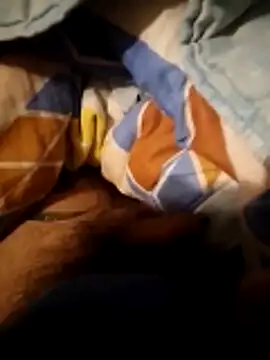 Snapshot of Skizzofrenik90 chatting on March 21, 2026, 10:24 pm Skizzofrenik90 online show from March 21, 2026, 10:24 pm