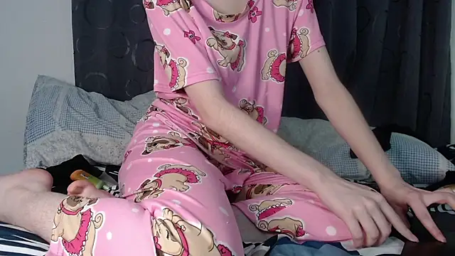 Snapshot of Fantasy-Dreams chatting on June 5, 2026, 6:52 am Fantasy-Dreams online show from June 5, 2026, 6:52 am