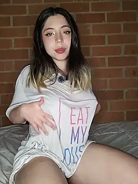 Petite CherryX online show from June 2, 2026, 2:24 am