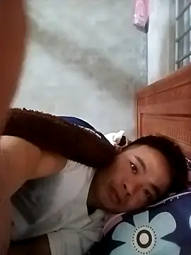 Snapshot of boy-pho- chatting on March 22, 2026, 7:28 pm boy-pho- online show from March 22, 2026, 7:28 pm