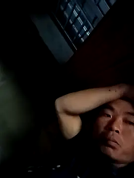Snapshot of boy-pho- chatting on April 1, 2026, 4:57 am boy-pho- online show from April 1, 2026, 4:57 am