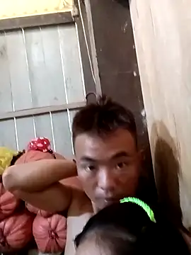Snapshot of boy-pho- chatting on April 16, 2026, 6:58 am boy-pho- online show from April 16, 2026, 6:58 am