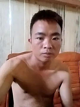 Snapshot of boy-pho- chatting on April 26, 2026, 7:39 am boy-pho- online show from April 26, 2026, 7:39 am
