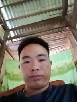 Snapshot of boy-pho- chatting on June 18, 2026, 3:18 am boy-pho- online show from June 18, 2026, 3:18 am