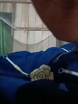 Snapshot of boy-pho- chatting on July 12, 2026, 9:06 pm boy-pho- online show from July 12, 2026, 9:06 pm