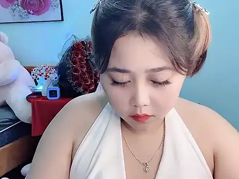 Nhanlu009 online show from April 16, 2026, 11:44 am
