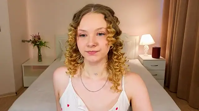 Snapshot of StaceyyJones chatting on May 11, 2026, 10:21 am StaceyyJones online show from May 11, 2026, 10:21 am
