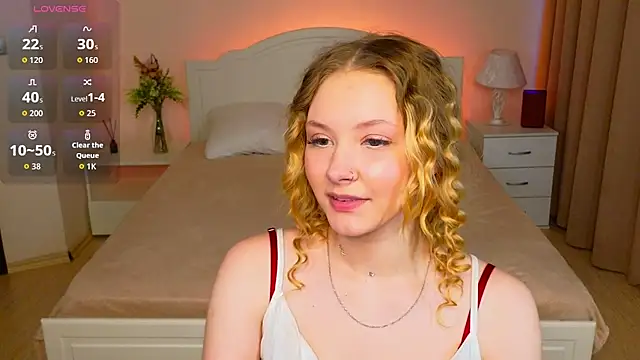 Snapshot of StaceyyJones chatting on May 24, 2026, 9:36 am StaceyyJones online show from May 24, 2026, 9:36 am