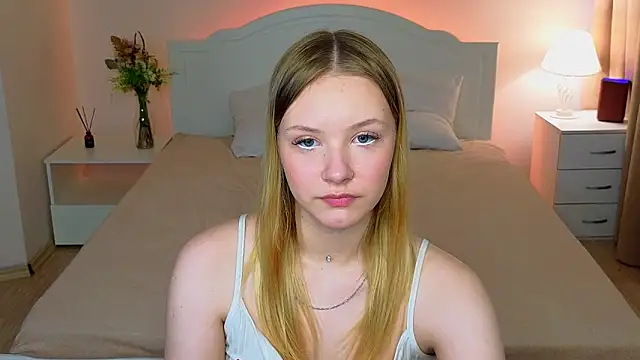 Snapshot of StaceyyJones chatting on May 30, 2026, 9:17 am StaceyyJones online show from May 30, 2026, 9:17 am