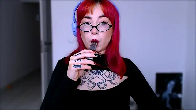 MistressEdith online show from April 20, 2026, 6:38 am