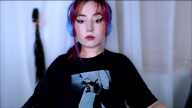 MistressEdith online show from May 13, 2026, 8:27 pm
