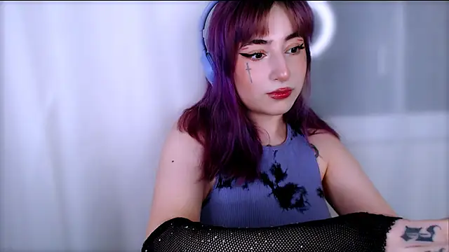 MistressEdith online show from June 19, 2026, 8:45 pm