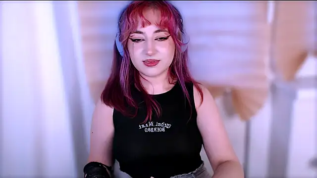 MistressEdith online show from August 3, 2026, 11:52 pm