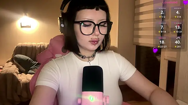 Snapshot of Setty_Asky chatting on May 13, 2026, 3:53 pm Setty Asky online show from May 13, 2026, 3:53 pm
