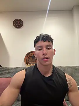Snapshot of JAYCAM_ chatting on June 1, 2026, 10:33 pm JAYCAM online show from June 1, 2026, 10:33 pm