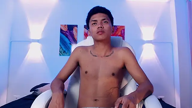 thiagosterling online show from April 11, 2026, 11:42 pm