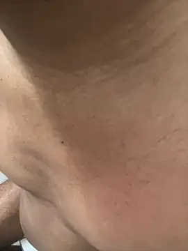 couple-new online show from May 25, 2026, 10:49 pm
