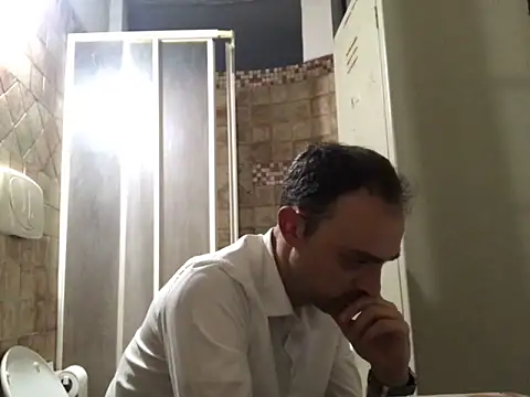 saber910 online show from April 12, 2026, 11:21 pm