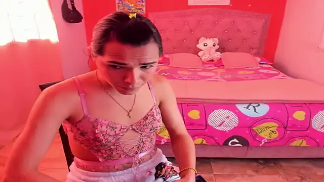 Snapshot of Sofia_Hot_Latina chatting on July 15, 2026, 9:09 pm Sofia Hot Latina online show from July 15, 2026, 9:09 pm