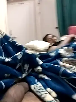 Snapshot of Andhra-pinkman2 chatting on April 4, 2026, 5:32 pm Andhra-pinkman2 online show from April 4, 2026, 5:32 pm