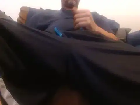 Snapshot of MrDontRush chatting on June 2, 2026, 5:20 am MrDontRush online show from June 2, 2026, 5:20 am