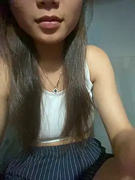 Emmi cute9x online show from July 6, 2026, 11:40 pm