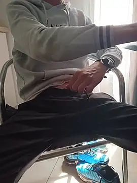 Skinboy06 online show from April 27, 2026, 12:36 pm
