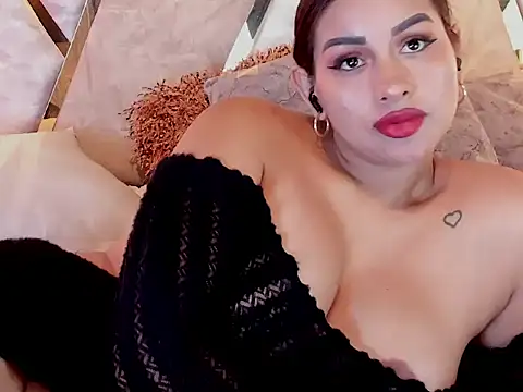Snapshot of Mrs_Daniels chatting on May 15, 2026, 10:50 pm Mrs Daniels online show from May 15, 2026, 10:50 pm