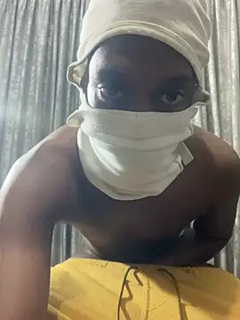 InvalidFlexor online show from July 13, 2026, 10:34 pm