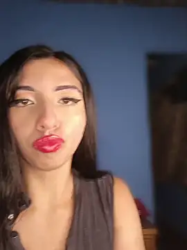 Snapshot of dulce_soph chatting on March 29, 2026, 5:51 am dulce soph online show from March 29, 2026, 5:51 am