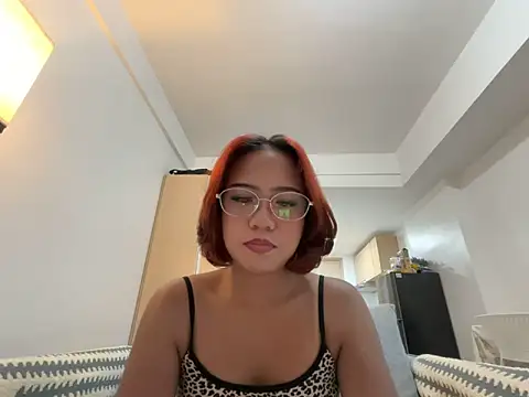 Snapshot of misscutee chatting on June 5, 2026, 2:01 pm misscutee online show from June 5, 2026, 2:01 pm