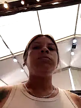 alanna6950 online show from April 23, 2026, 3:14 pm