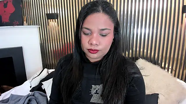 Snapshot of Cloee_evans chatting on March 27, 2026, 12:05 pm Cloee evans online show from March 27, 2026, 12:05 pm