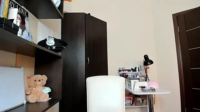 Snapshot of OhMyAlice chatting on July 9, 2026, 5:06 pm OhMyAlice online show from July 9, 2026, 5:06 pm