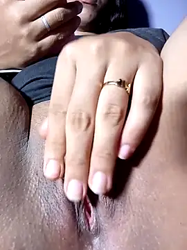 Moniika5 online show from April 26, 2026, 4:21 am