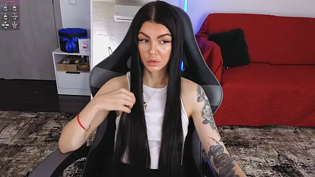AnacondaOnn online show from July 3, 2026, 4:52 am