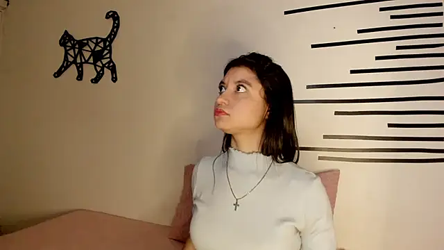 Snapshot of LindaCatalina_ chatting on May 29, 2026, 12:58 pm LindaCatalina online show from May 29, 2026, 12:58 pm