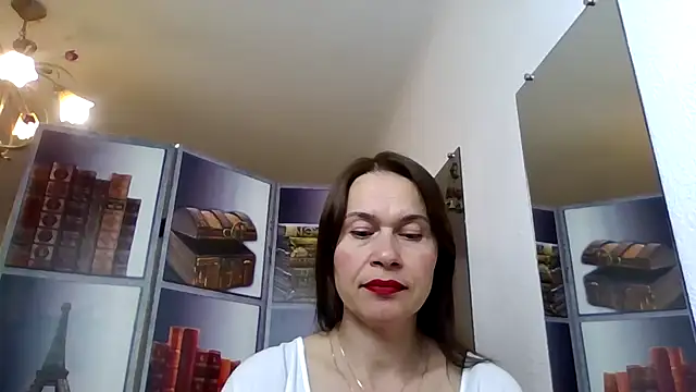 Snapshot of Selena_Moo chatting on May 8, 2026, 10:53 am Selena Moo online show from May 8, 2026, 10:53 am